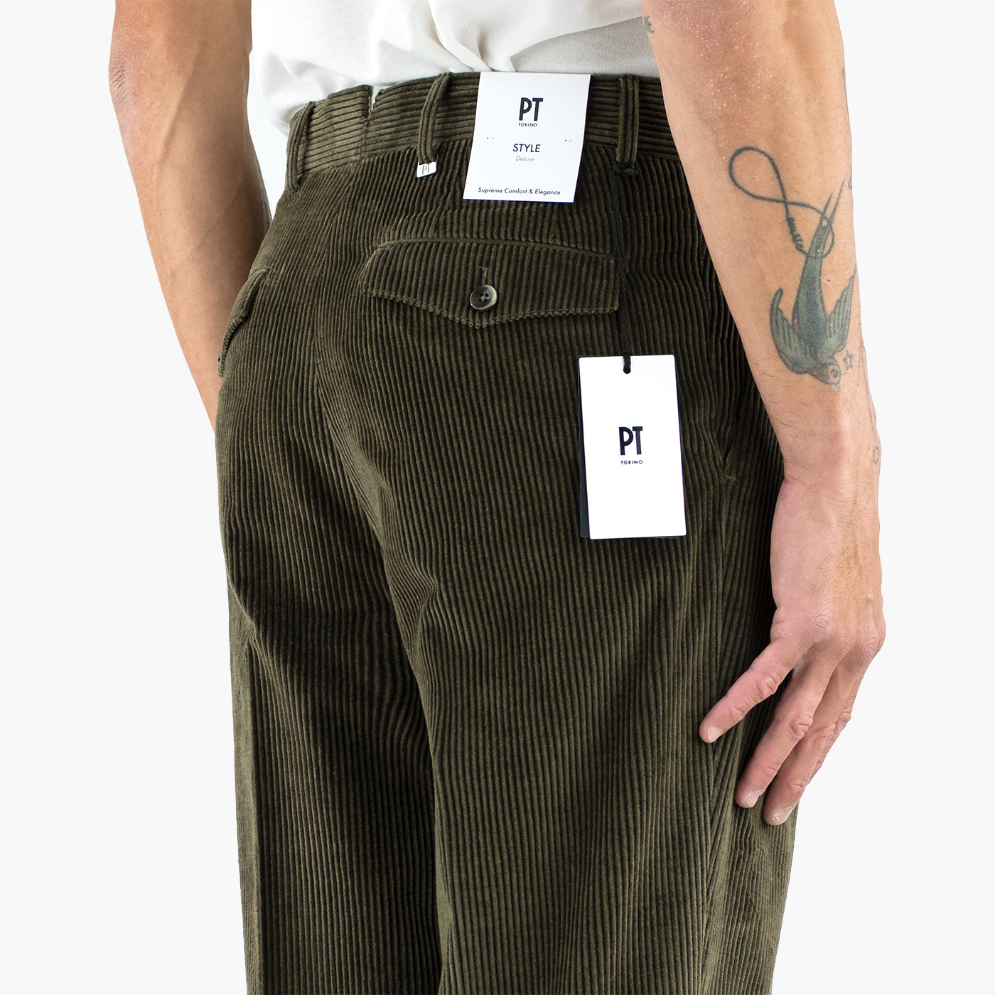 Pantalone PT Torino The Reporter Carrot Fit Art. PG50 in Velluto Col. 0445 Verde Militare