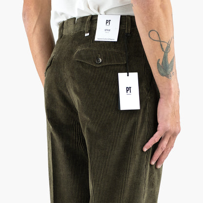Pantalone PT Torino The Reporter Carrot Fit Art. PG50 in Velluto Col. 0445 Verde Militare
